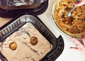 can you bake things like cookies and cakes in an air fryer 4