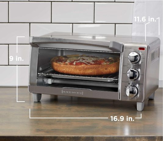 blackdecker 4 slice toaster oven to1745ssg even toast 4 cooking functions bake broil toast and keep warm removable crumb 4